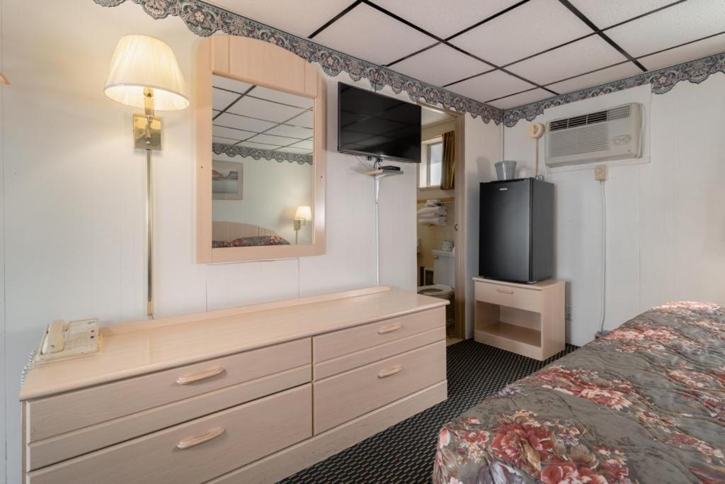Dubois Manor Motel Екстериор снимка
